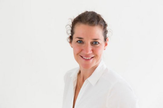 Carmen Heinz - Fachärztin für Orthopädie und Unfallchirurgie Carmen Heinz - Fachärztin für Orthopädie und Unfallchirurgie