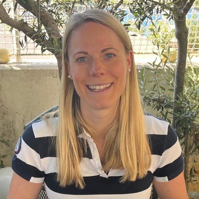 Dr. Elke Maurer Dr. Elke Maurer
